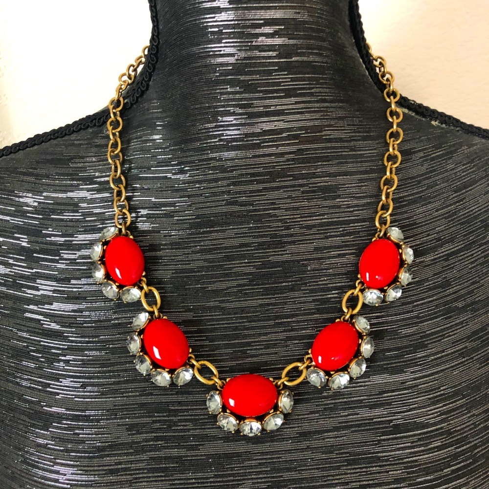 Statement necklace